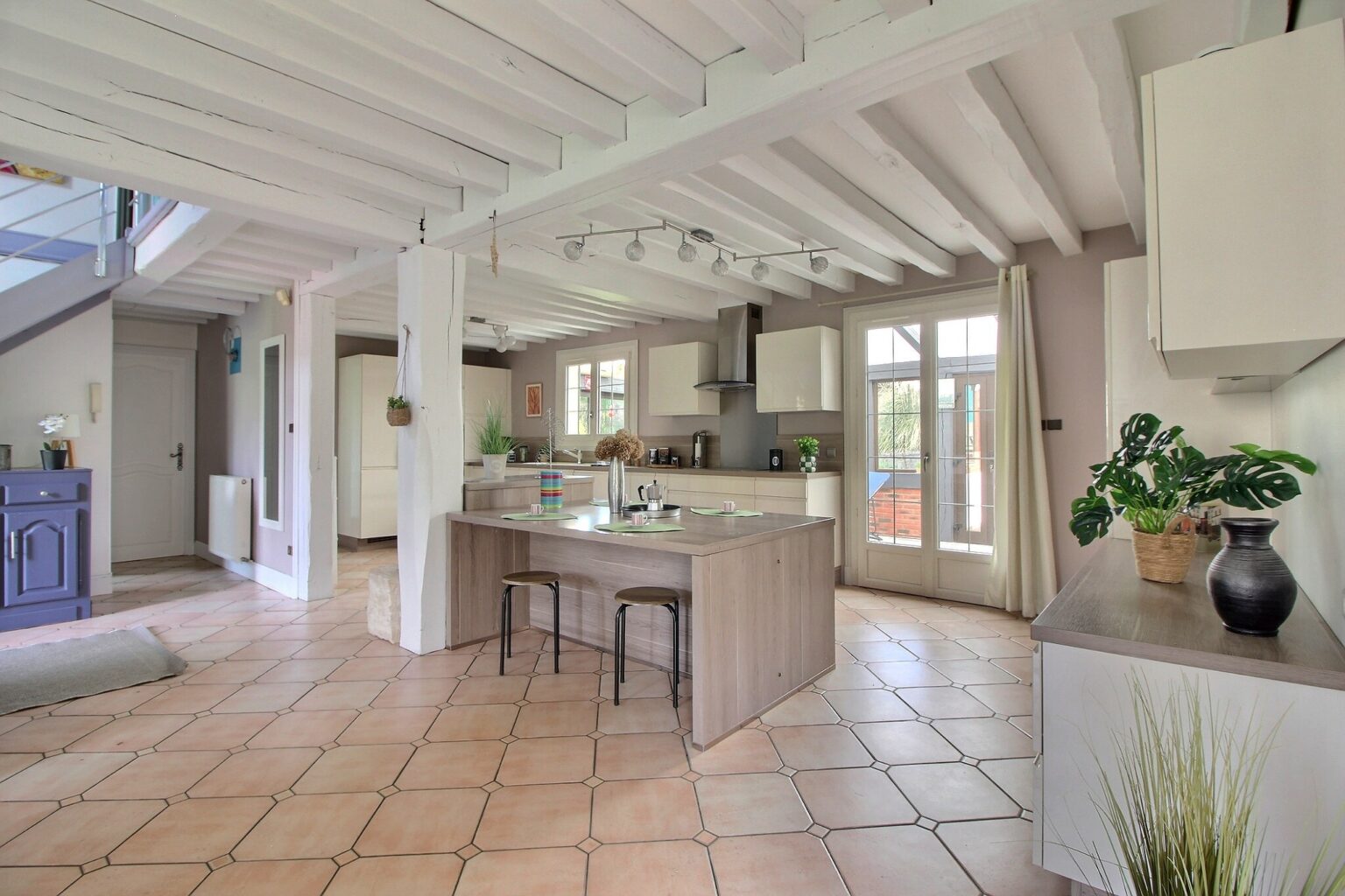 {"discarded_img":0,"scene":2}