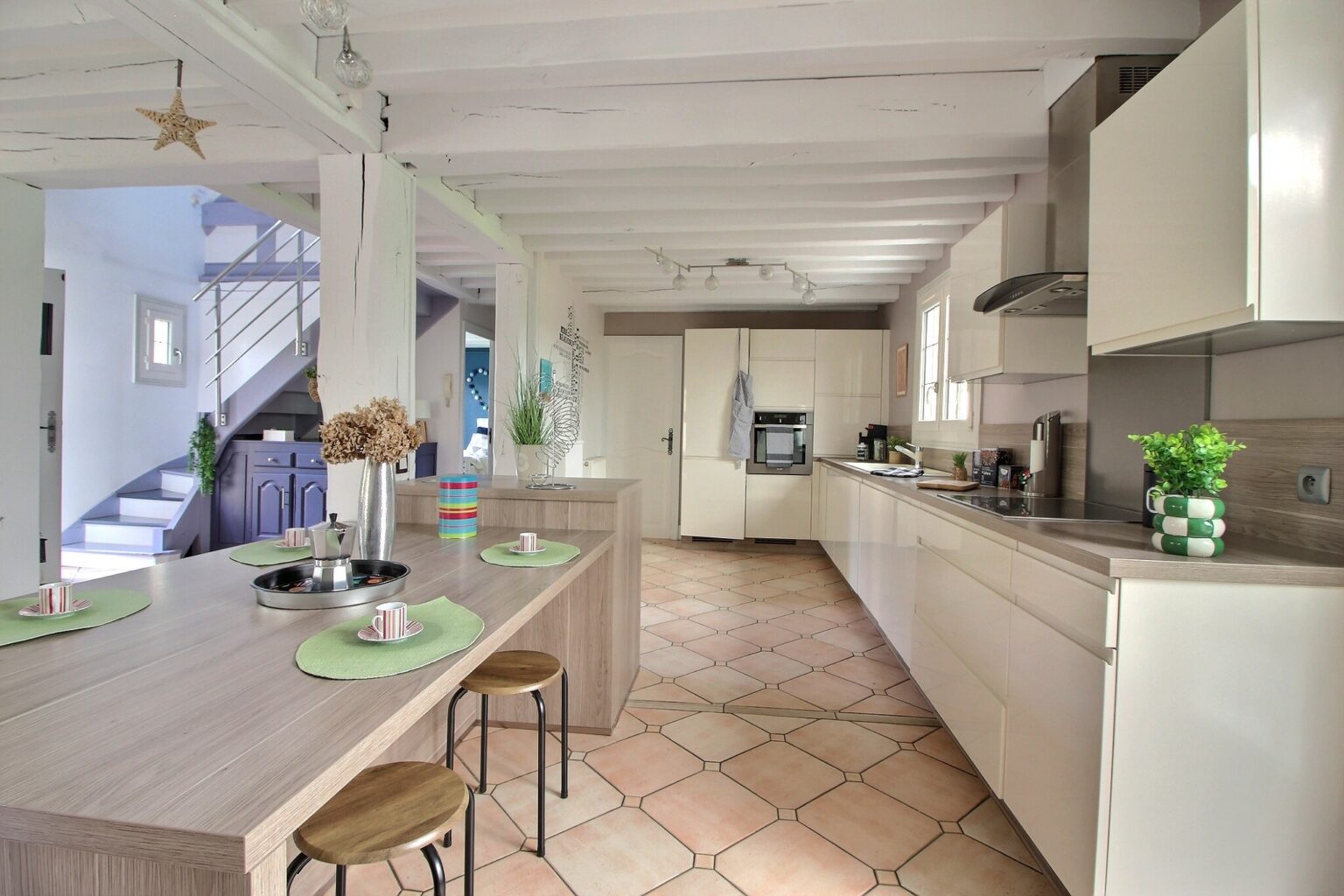 {"discarded_img":0,"scene":2}